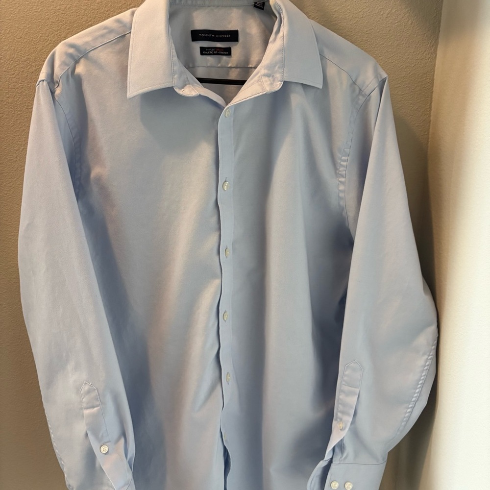 Men’s Tommy Hilfiger LongSleeve Button-Down Dress Shirt Light Blue Size 16 32/33
